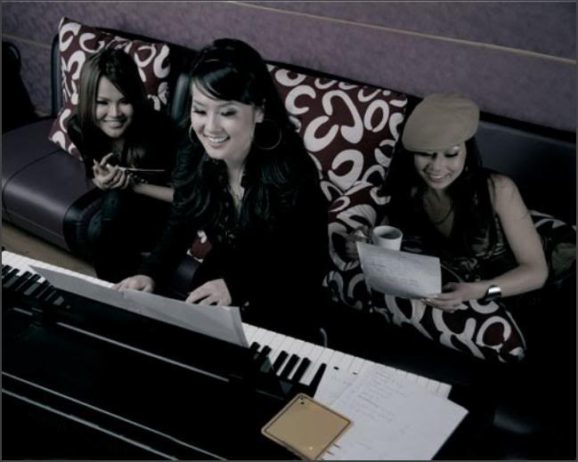 “Гурван охин” хамтлагийн шинэ уран бүтээл “Гарал угсаа” киноны “Ганцхан чинийх”